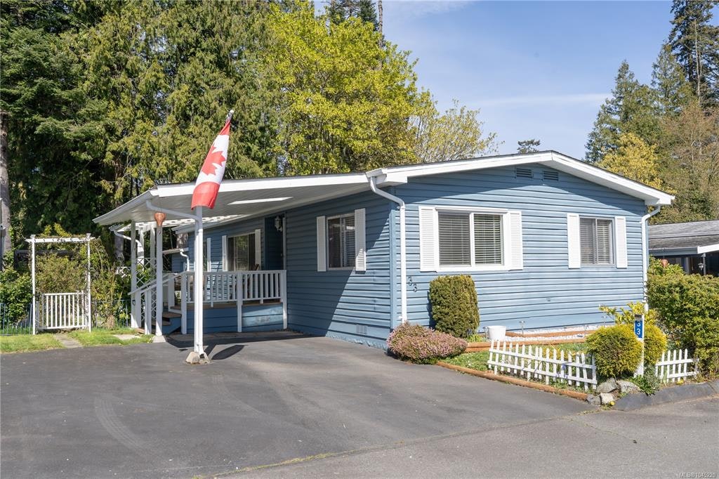 33-7701 Central Saanich Road, Central Saanich, BC, V8M 1X3