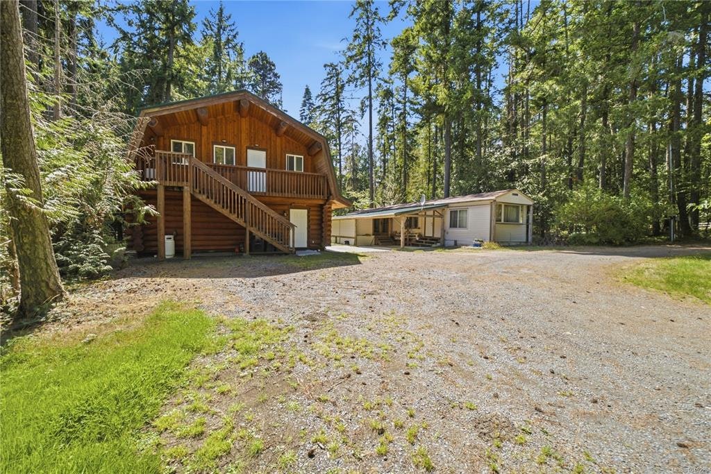 700 E Fern Road, Qualicum Beach, BC, V9K 1M4