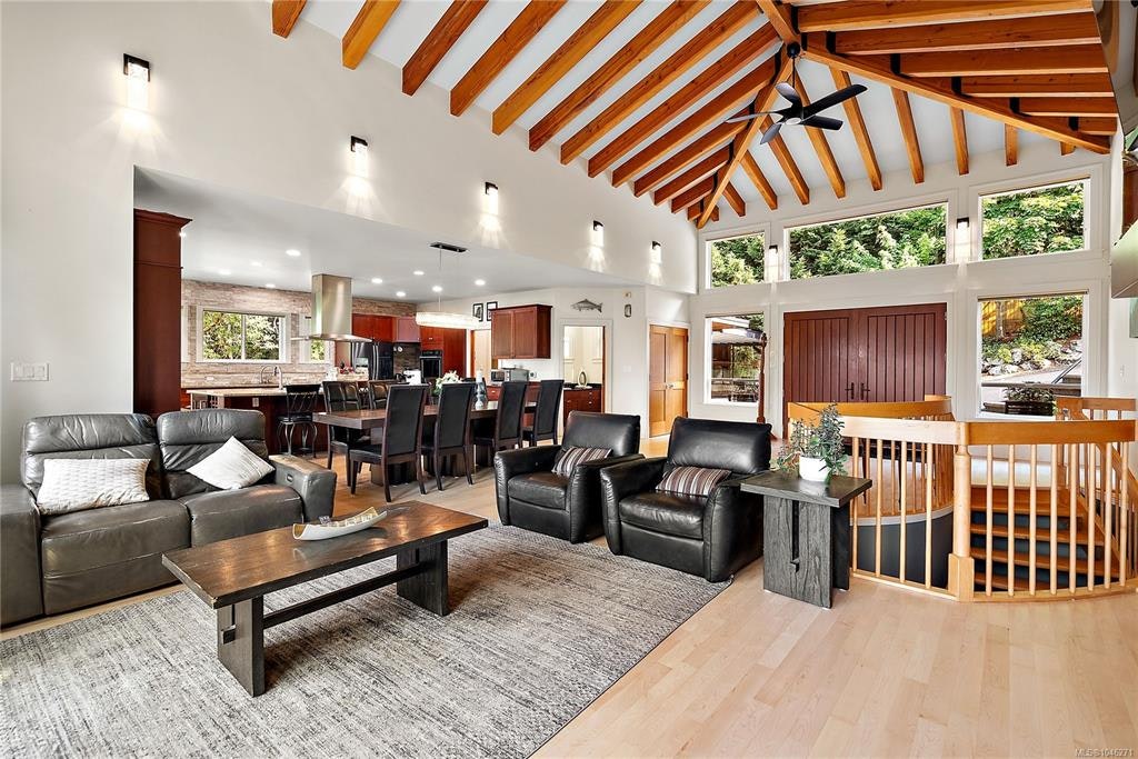 1205 Hillgrove Road, North Saanich, BC, V8L 5K7 - 8