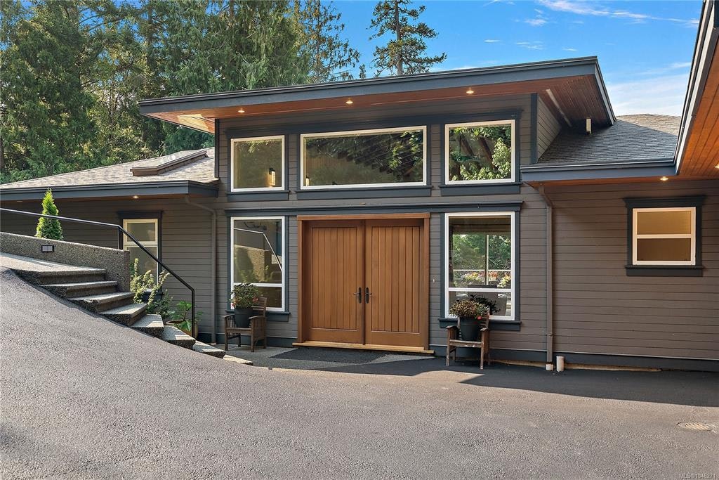 1205 Hillgrove Road, North Saanich, BC, V8L 5K7 - 7