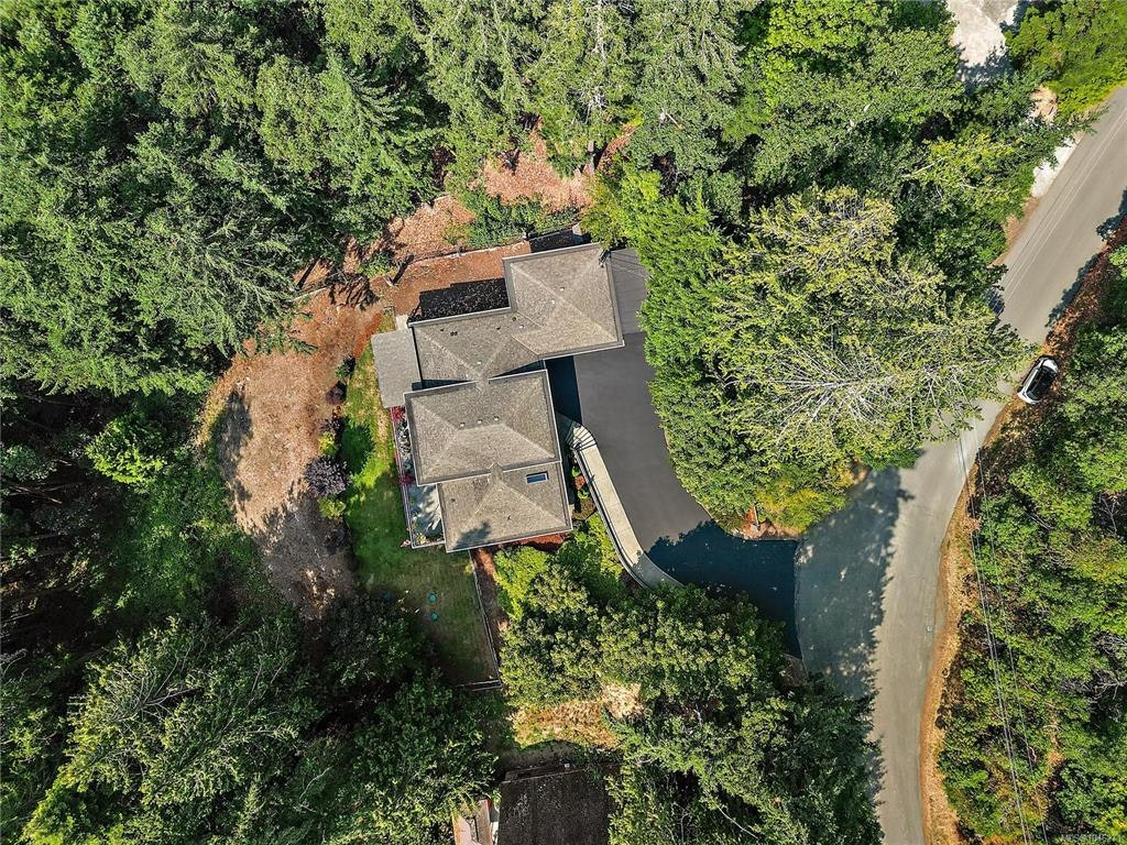 1205 Hillgrove Road, North Saanich, BC, V8L 5K7 - 43