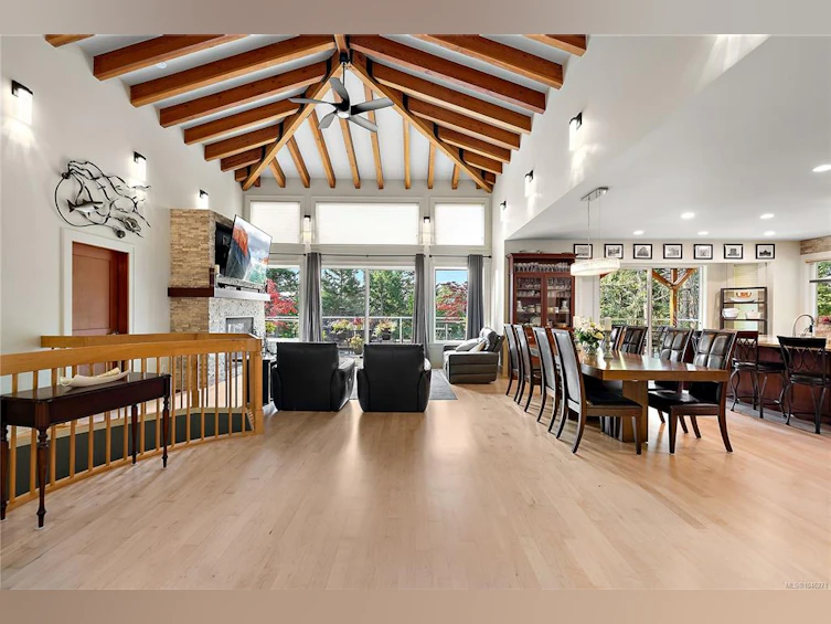 1205 Hillgrove Road, North Saanich, BC, V8L 5K7 - 9