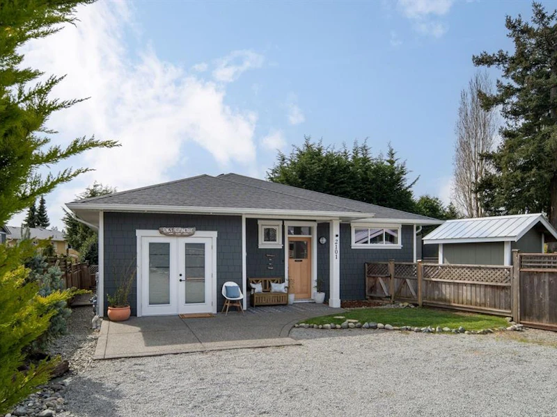 2101 W Weiler Avenue, Sidney BC