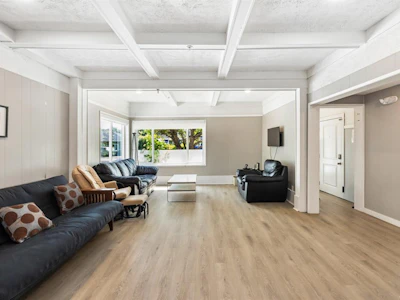 739 Marchmont Road - 3
