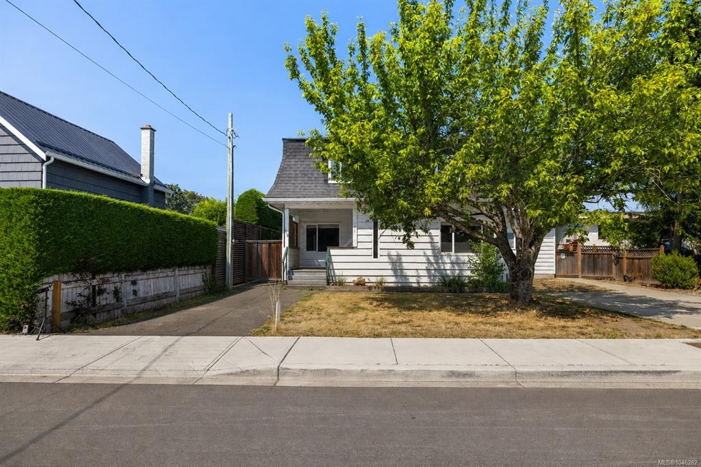 739 Marchmont Road, Duncan, BC, V9L 2L9