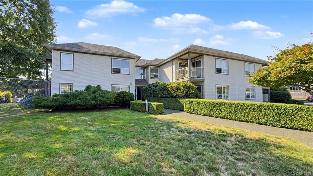 202-2525 Fitzgerald Avenue, Courtenay, BC, V9N 6J4