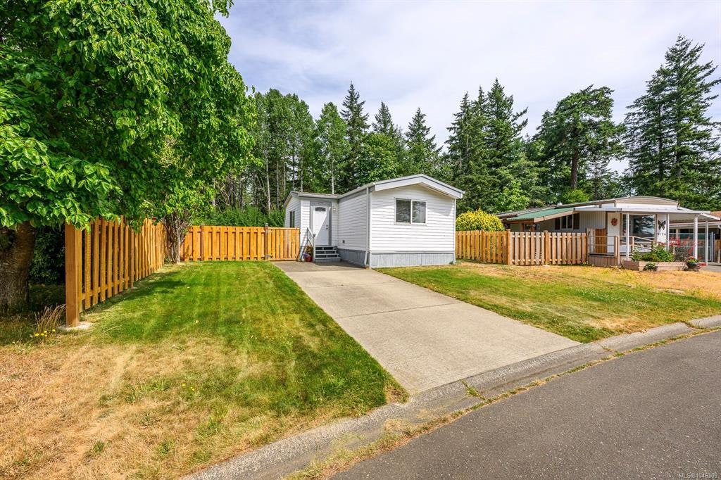 2140 Stadacona Drive, Comox, BC, V9M 3P7