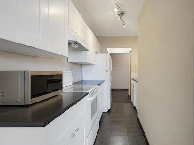 505-1745 Leighton Road - 3