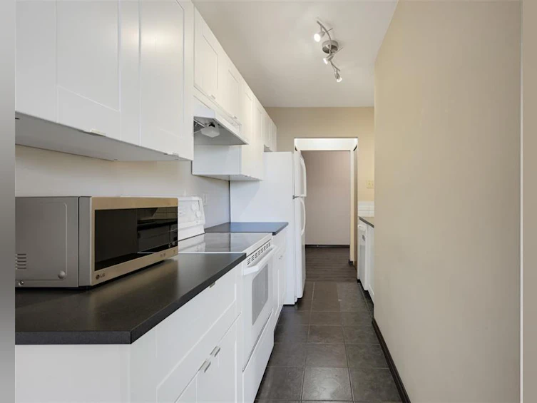 505-1745 Leighton Road, Victoria, BC, V8R 6R6 - 3