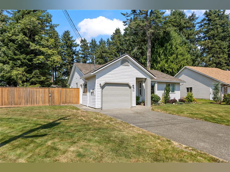 32 Oregon Road, Campbell River, BC, V9W 5T1 - 32