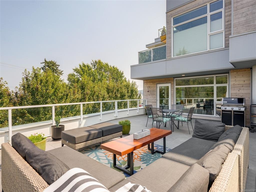 M102-5118 Cordova Bay Road, Saanich, BC, V8Y 2K5