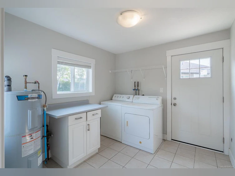 121 Harewood Road, Nanaimo, BC, V9R 2Y7 - 9