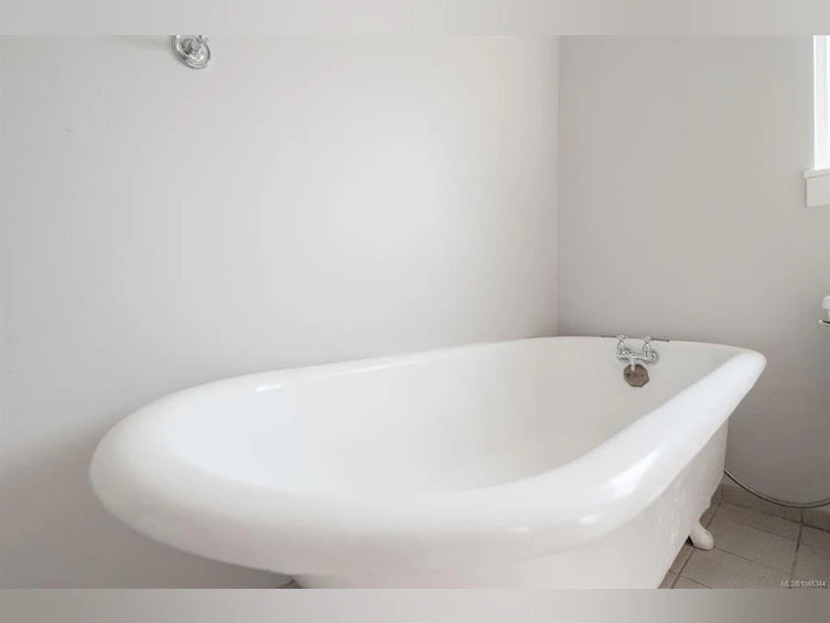 121 Harewood Road, Nanaimo, BC, V9R 2Y7 - 7