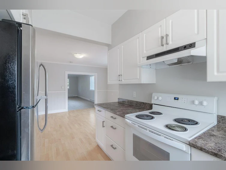 121 Harewood Road, Nanaimo, BC, V9R 2Y7 - 5
