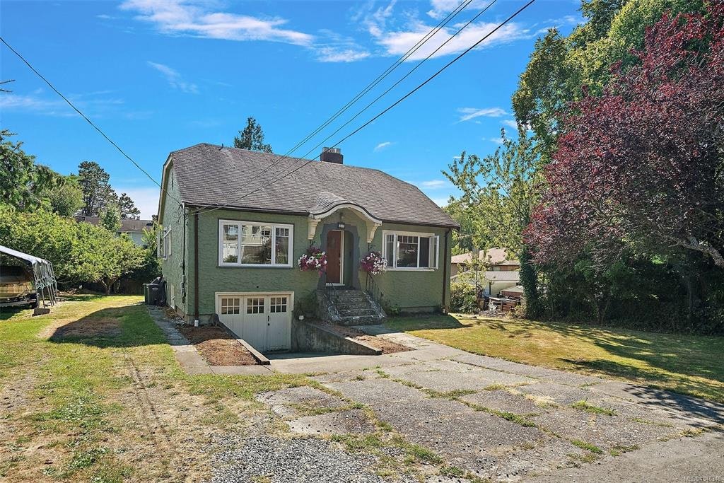 81 Logan Avenue - 3