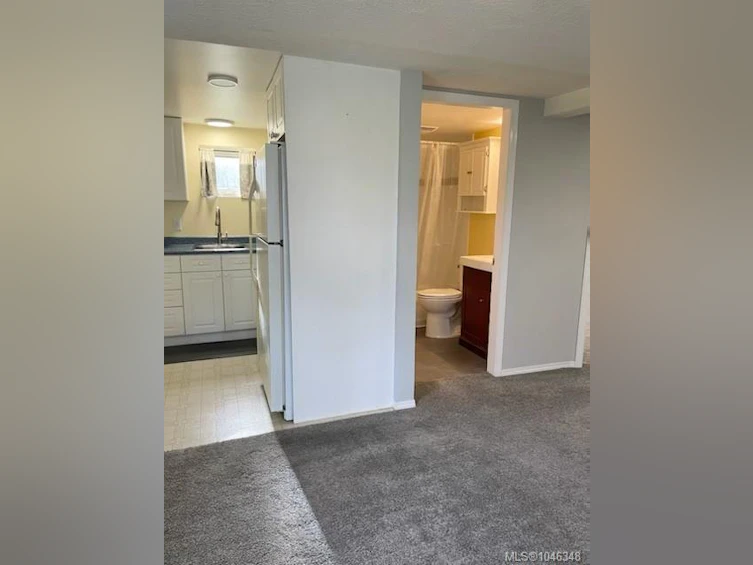 81 Logan Avenue, Saanich, BC, V9A 1H4 - 40
