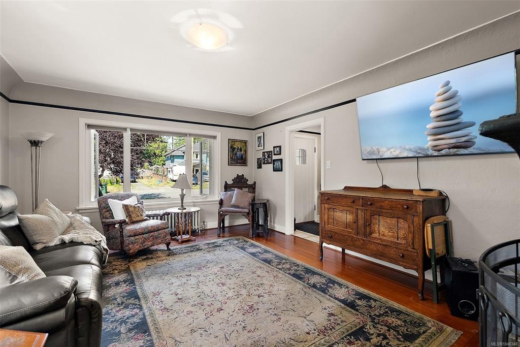 81 Logan Avenue, Saanich, BC, V9A 1H4 - 10