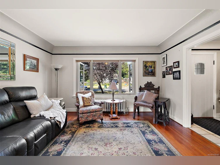 81 Logan Avenue, Saanich, BC, V9A 1H4 - 9