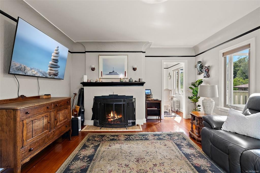 81 Logan Avenue, Saanich, BC, V9A 1H4 - 7