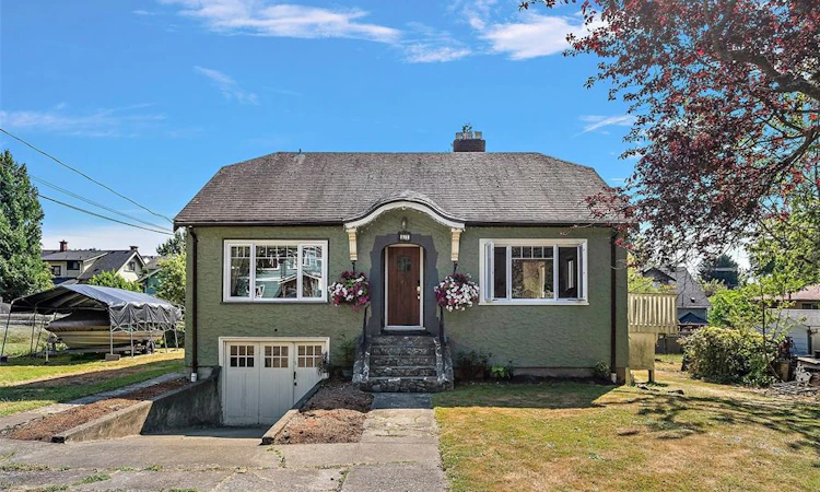 81 Logan Avenue