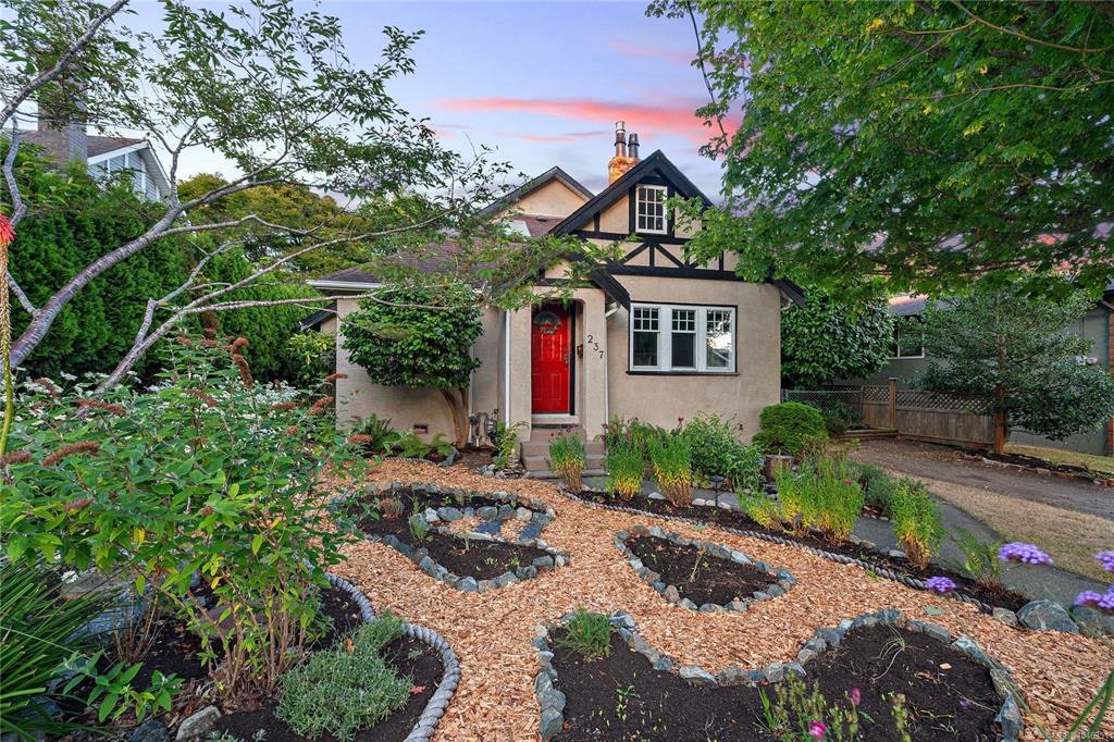 237 Wildwood Avenue, Victoria, BC, V8S 3W2