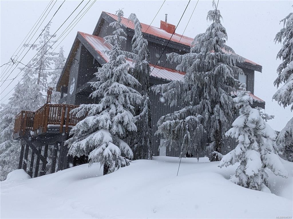 886 Jutland Terrace, Courtenay, BC, V9J 1L0
