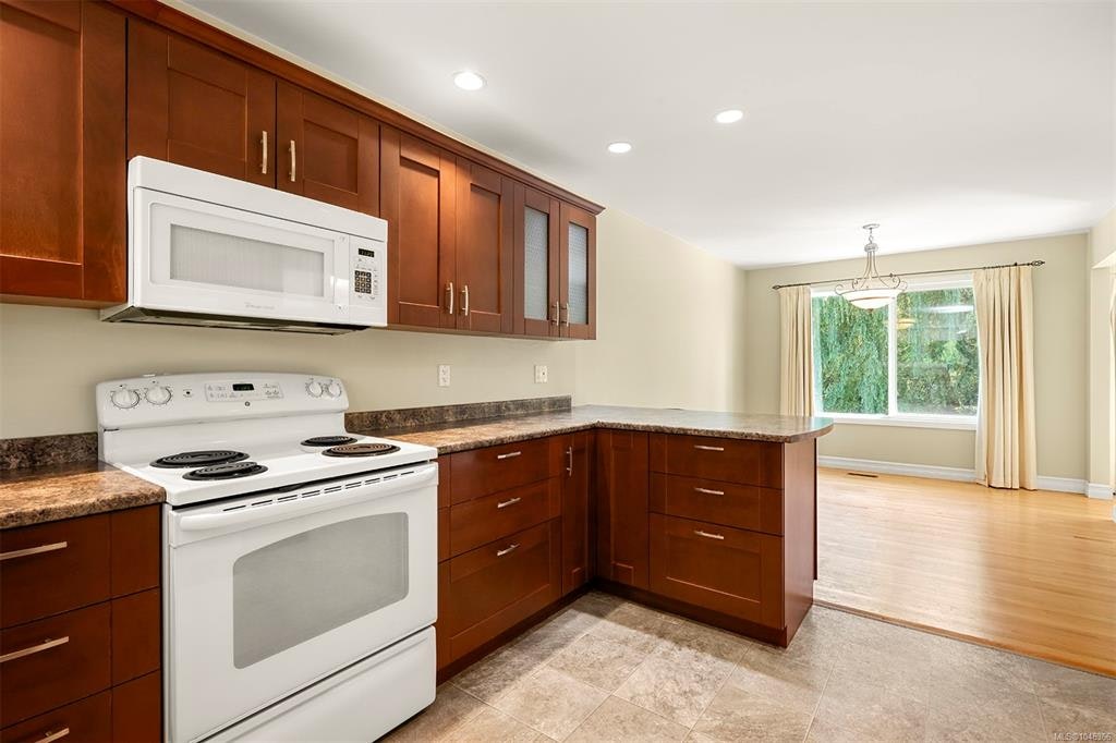 2275 Milford Road, Campbell River, BC, V9W 5H3 - 9