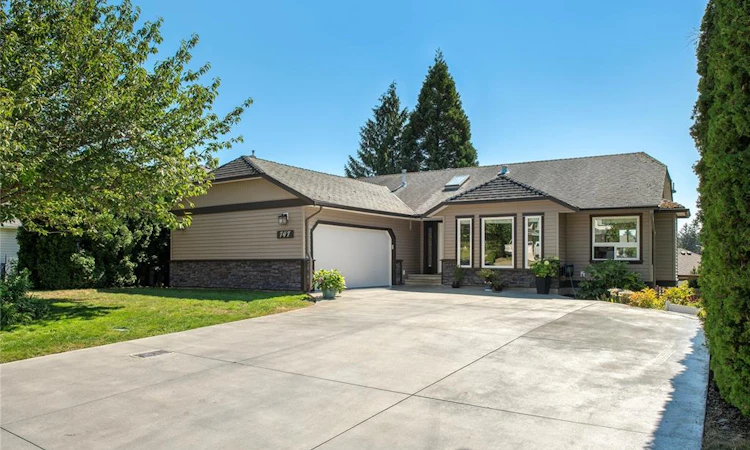 747 Steenbuck Drive