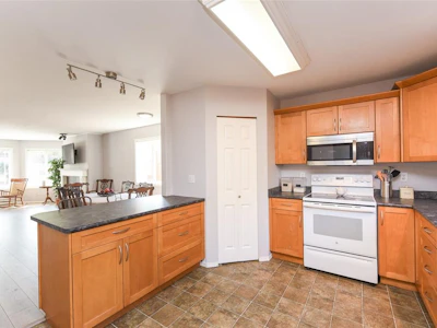 1272 Crown Place - 4