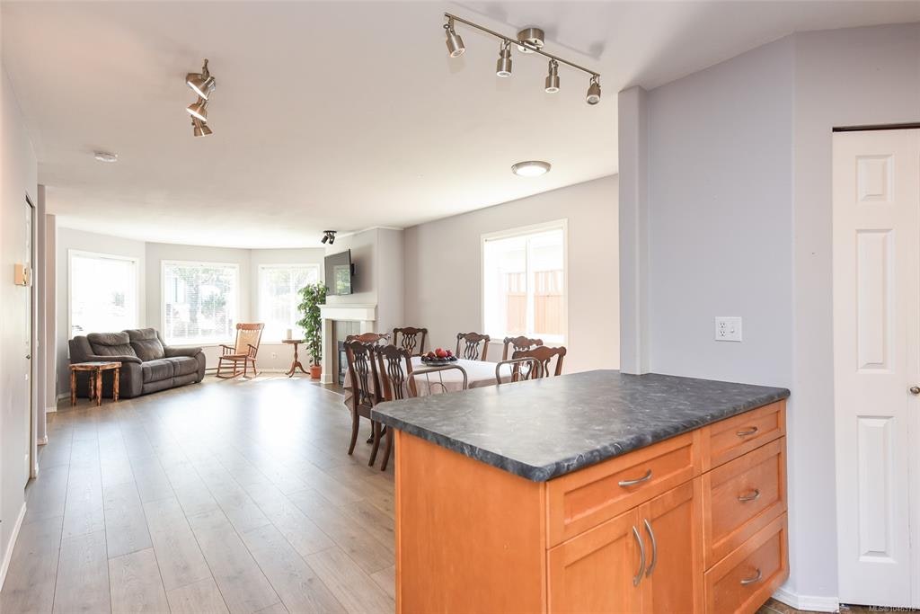 1272 Crown Place, Comox, BC, V9M 4G9 - 7