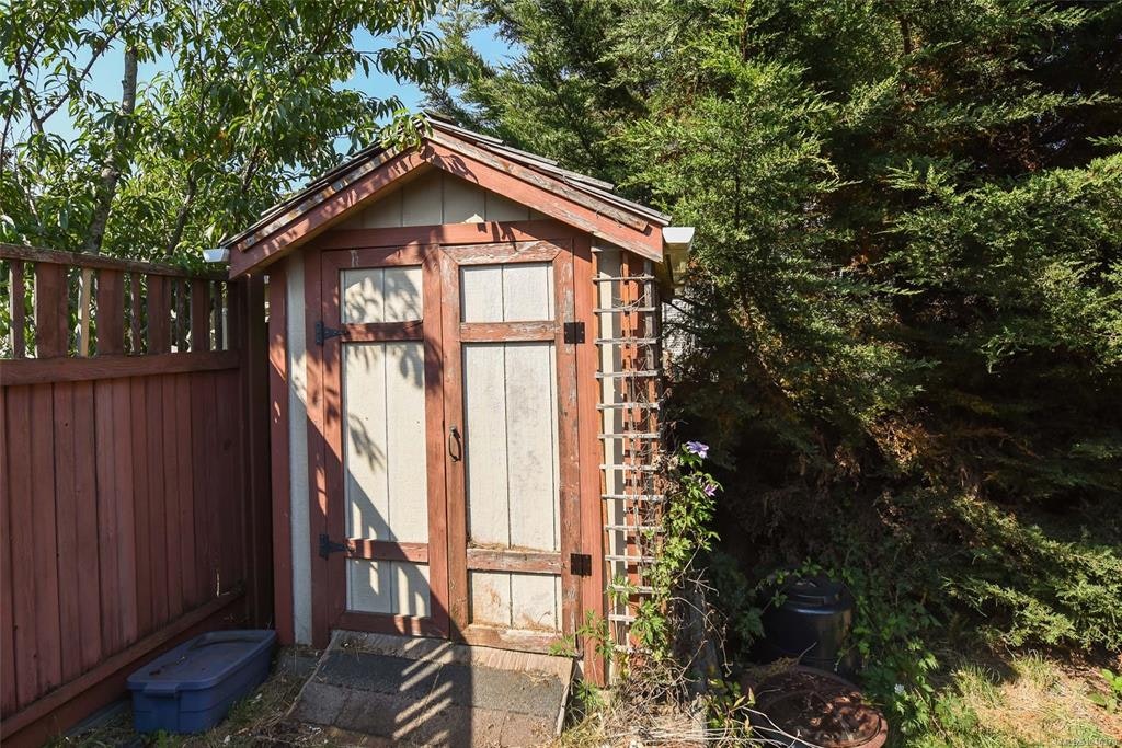 1272 Crown Place, Comox, BC, V9M 4G9 - 39