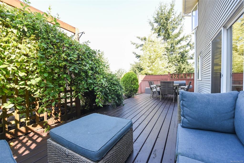 1272 Crown Place - 2