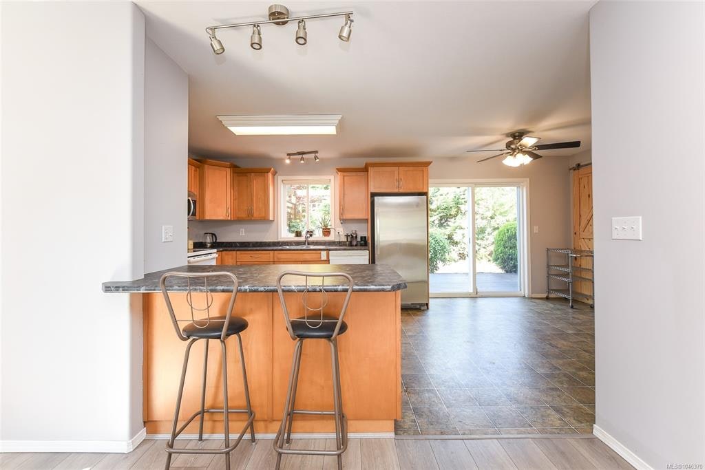 1272 Crown Place - 3