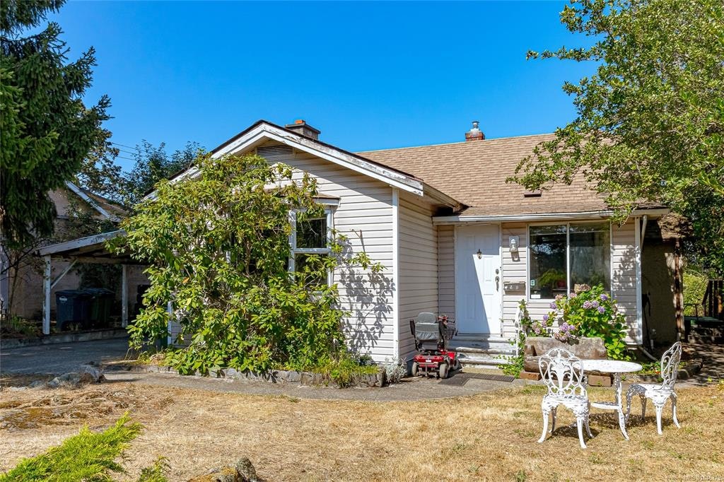 508 Davida Avenue, Saanich, BC, V9A 2C7