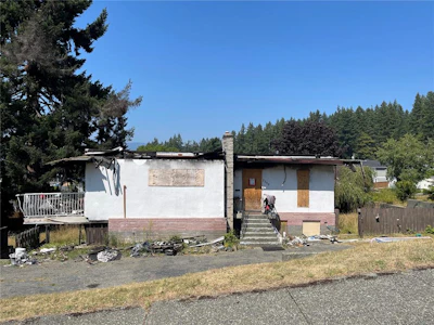 2502 16th Avenue - 2