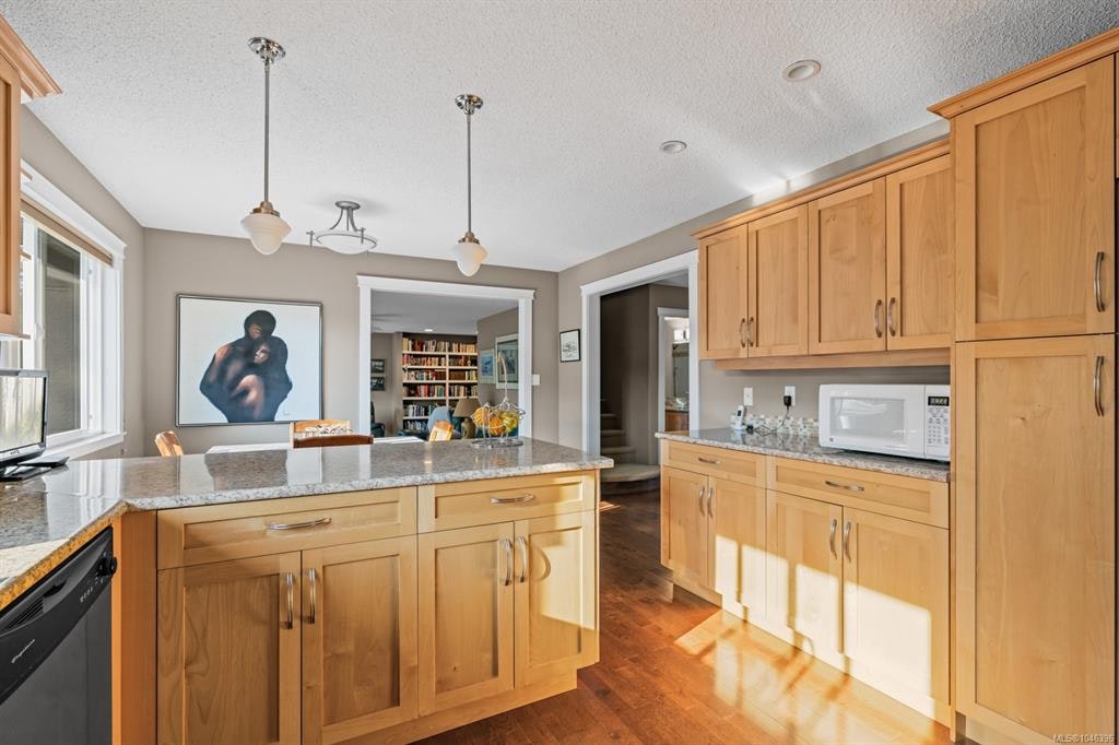 823 Glenhale Crescent, French Creek, BC, V9P 1Z8 - 19