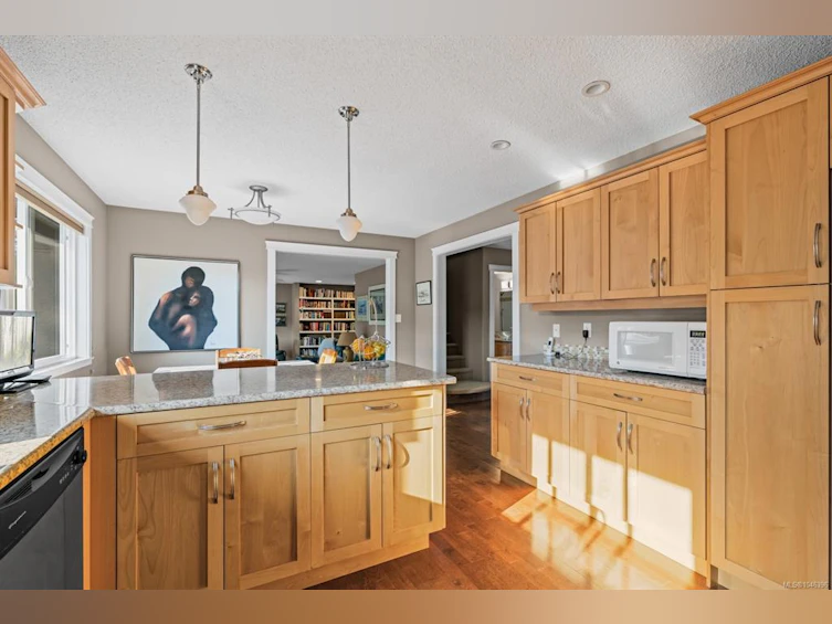 823 Glenhale Crescent, French Creek, BC, V9P 1Z8 - 19
