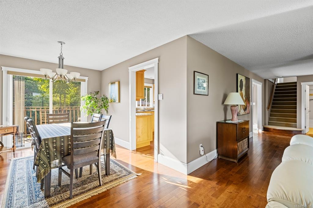 823 Glenhale Crescent - 4