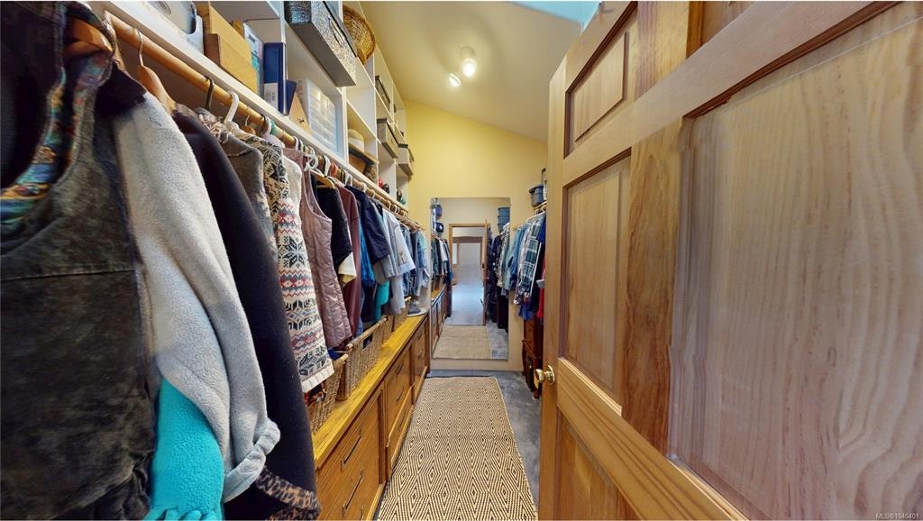 1059 Pat Burns Avenue, Gabriola Island, BC, V0R 1X2 - 23