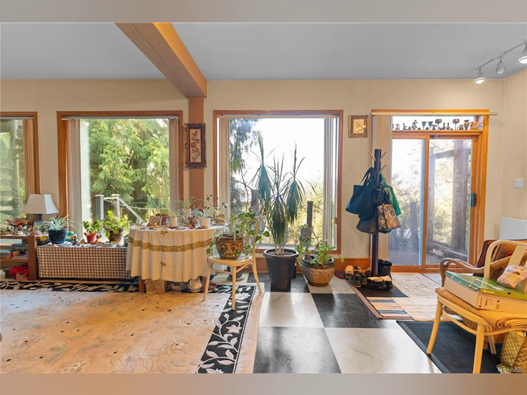 1059 Pat Burns Avenue, Gabriola Island, BC, V0R 1X2 - 35