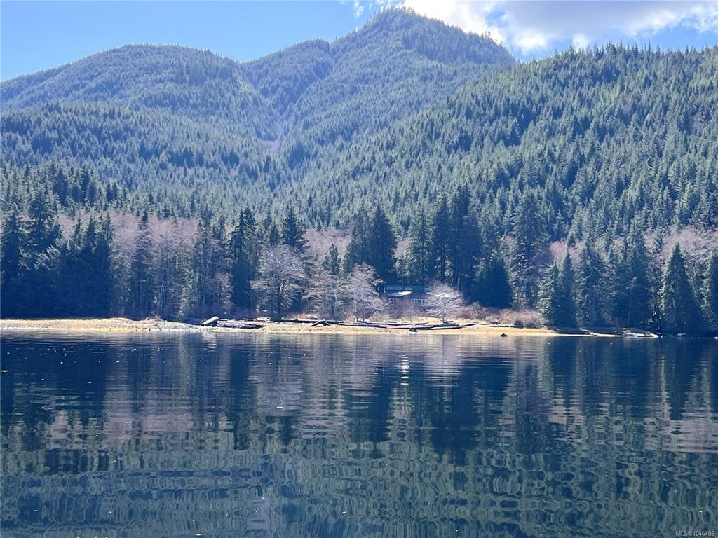 DL389 Mcbride Bay, Nootka Island, BC, V0P 1X0