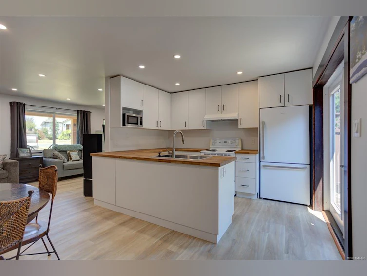 26 Stevens Crescent, Lake Cowichan, BC, V0R 2G0 - 15