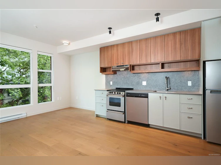 205-629 Speed Avenue, Victoria, BC, V8Z 1A5