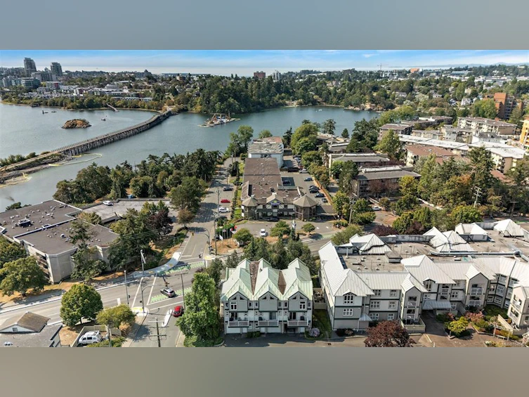 234 E Gorge Road, Victoria, BC, V9A 1L5