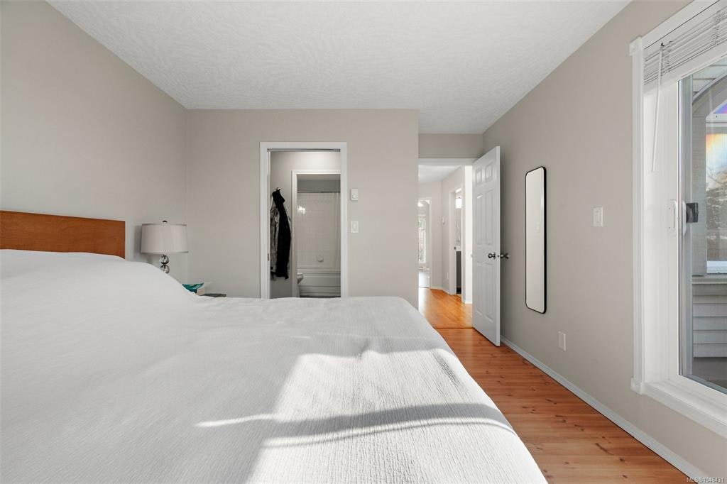 234 E Gorge Road, Victoria, BC, V9A 1L5 - 21