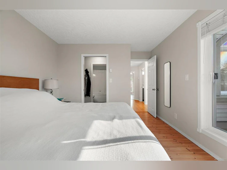 234 E Gorge Road, Victoria, BC, V9A 1L5 - 21