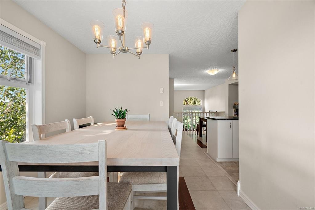 234 E Gorge Road, Victoria, BC, V9A 1L5 - 16