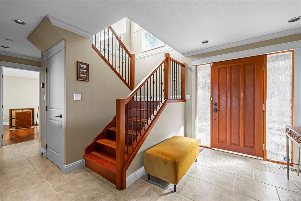 5170 Laguna Way, Nanaimo, BC, V9T 5L7 - 3