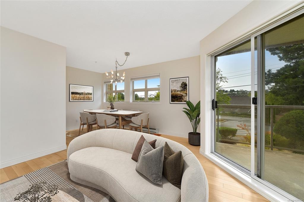 301-1694 Cedar Hill Cross Road, Saanich, BC, V8P 2P7 - 6