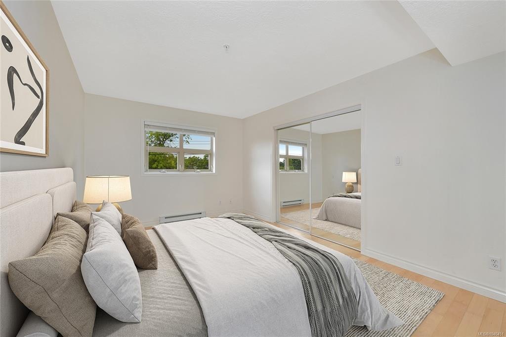 301-1694 Cedar Hill Cross Road, Saanich, BC, V8P 2P7 - 12